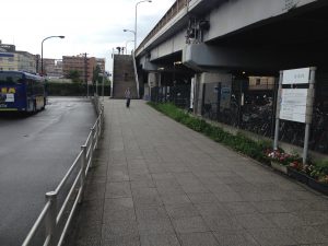 徒歩？バス？新横浜駅からニトリへの行き方アクセス　歩道橋注意！8